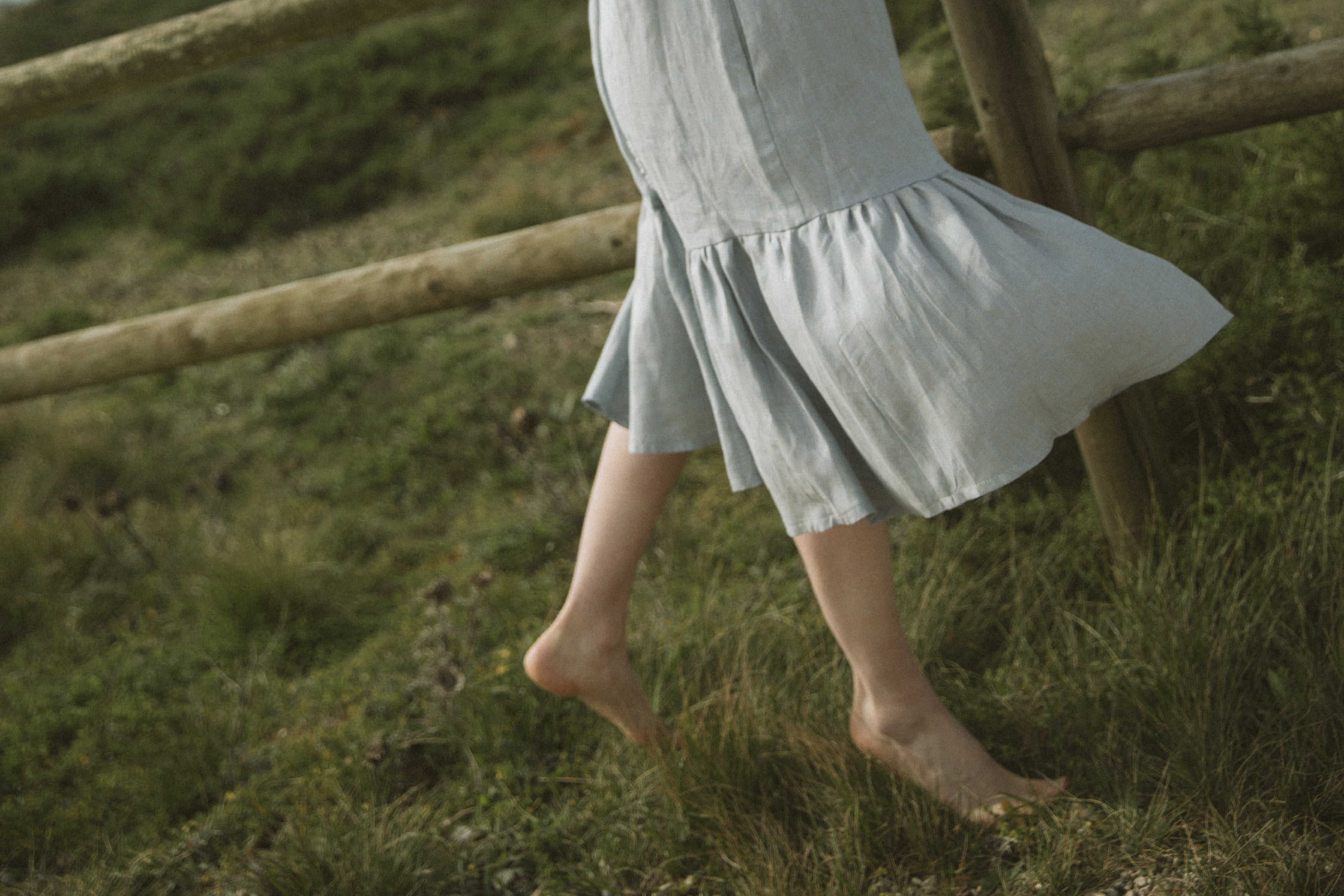 Backless Linen Dress with Crocheted Flower Details - DEISY_6