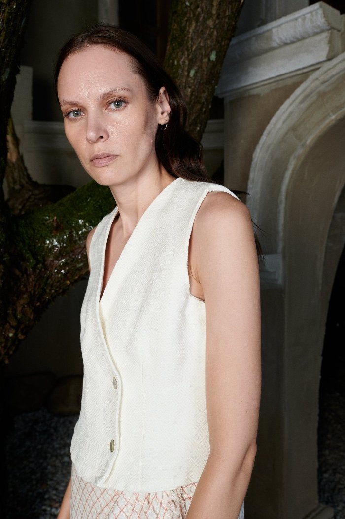 Classic fitted vest - FRANKIE-6 - MajulaHandmade
