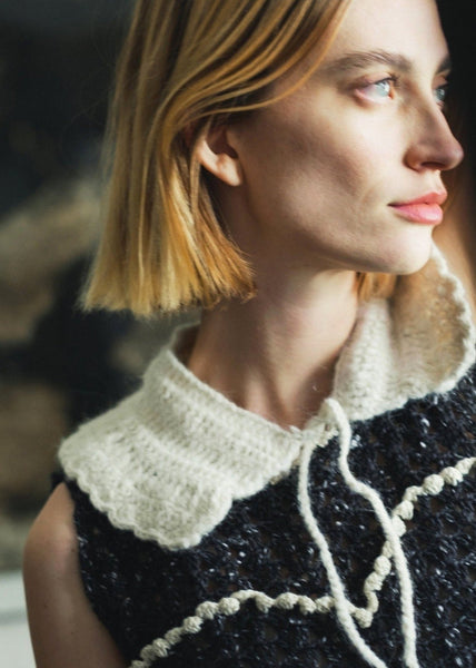 Crocheted wool collar - DEKLA - MajulaHandmade
