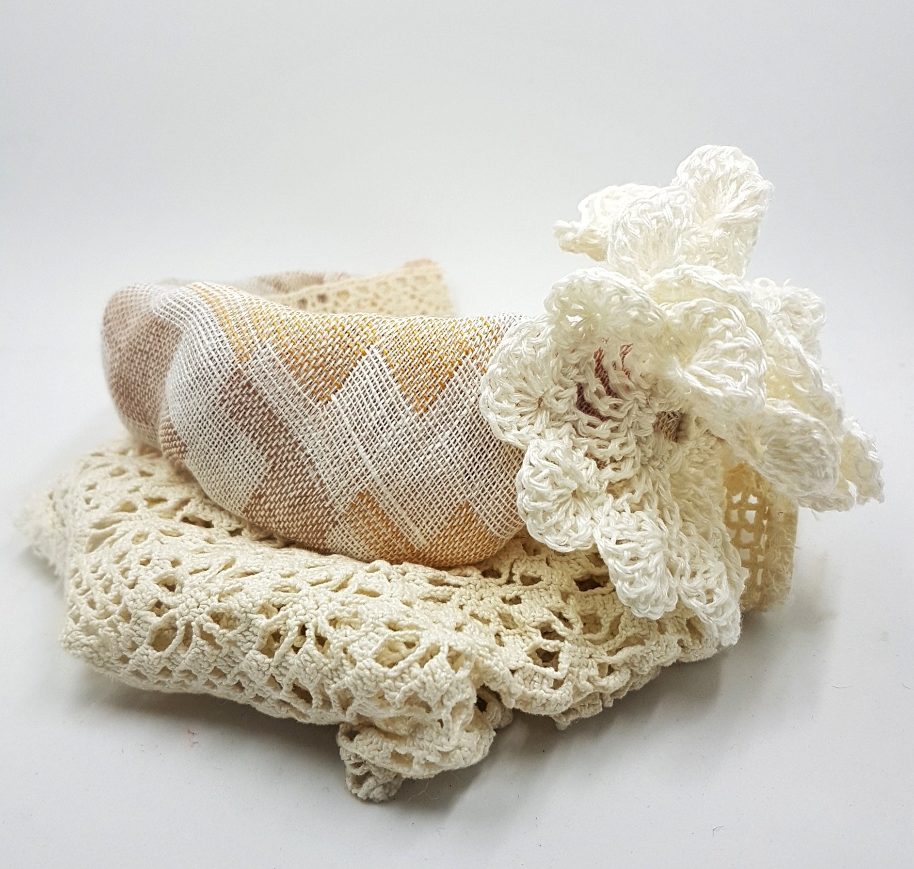 Daisy headband - MajulaHandmade