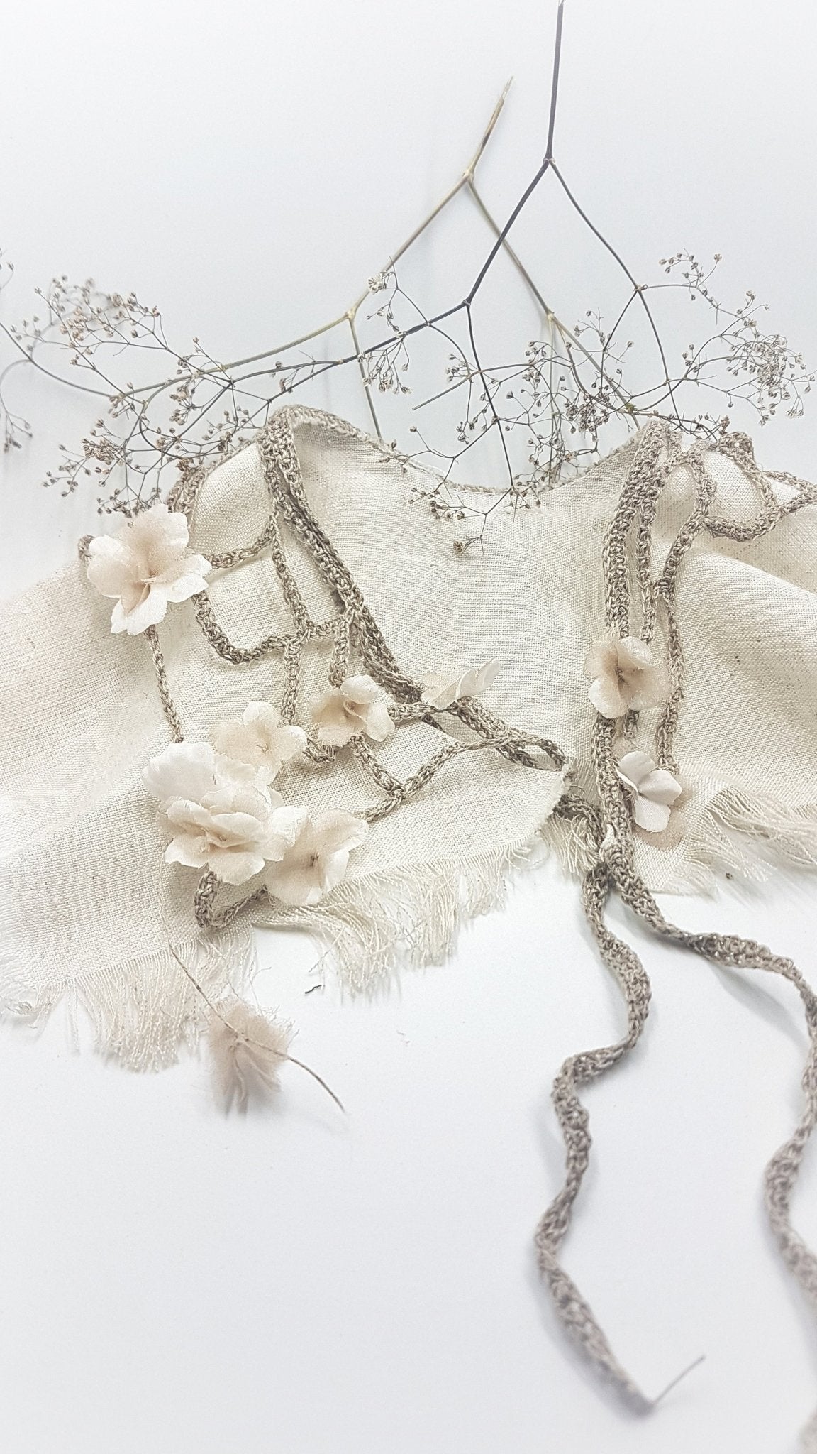 Pure lightness collar - MajulaHandmade