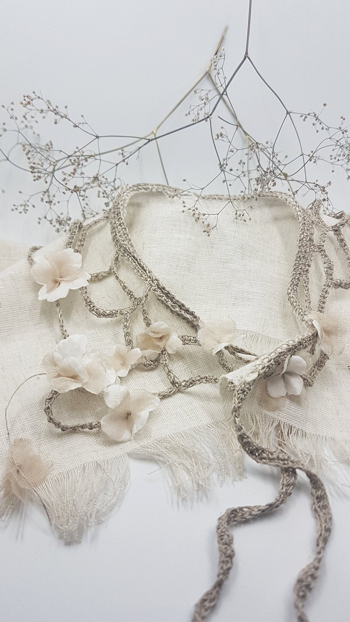 Pure lightness collar - MajulaHandmade