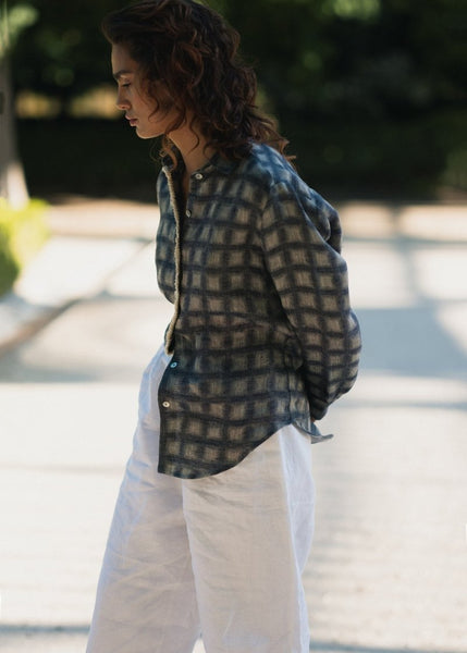 Classic shirt with handcrocheted detail - GALEN - MajulaHandmade