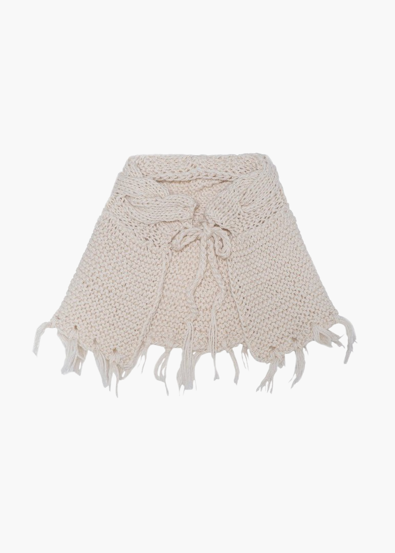 Hand knitted collar with fringes