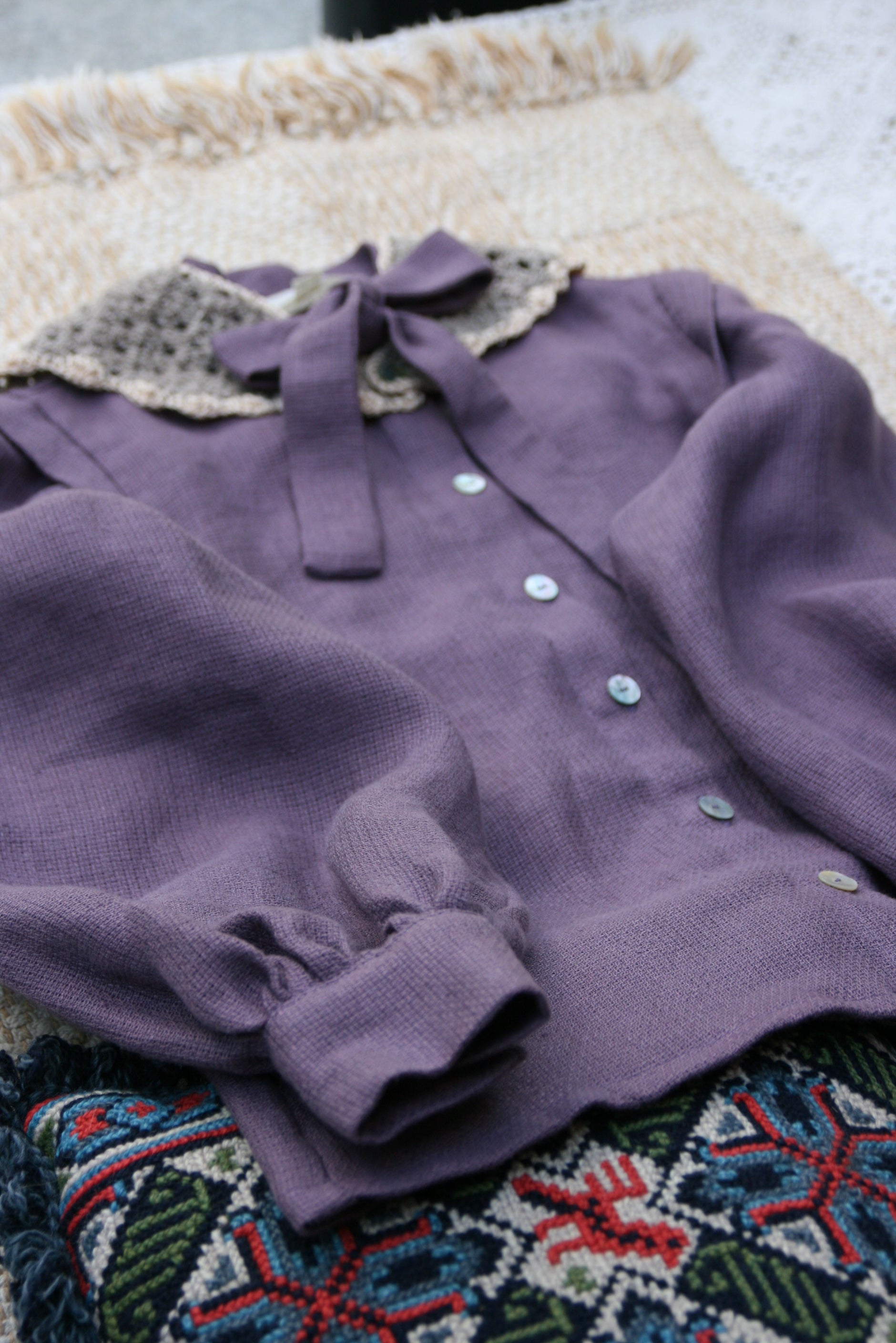 Folk girls blouse/lilac