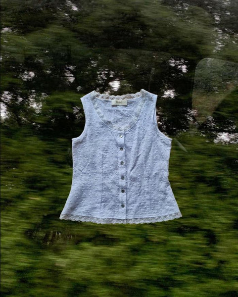 Sleeveless blouse with lace Majulahandmade