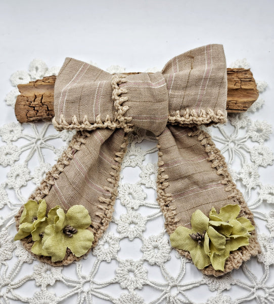 Floral bow - MajulaHandmade