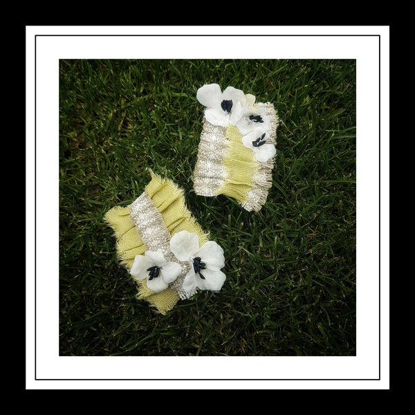 Green fields pins - MajulaHandmade