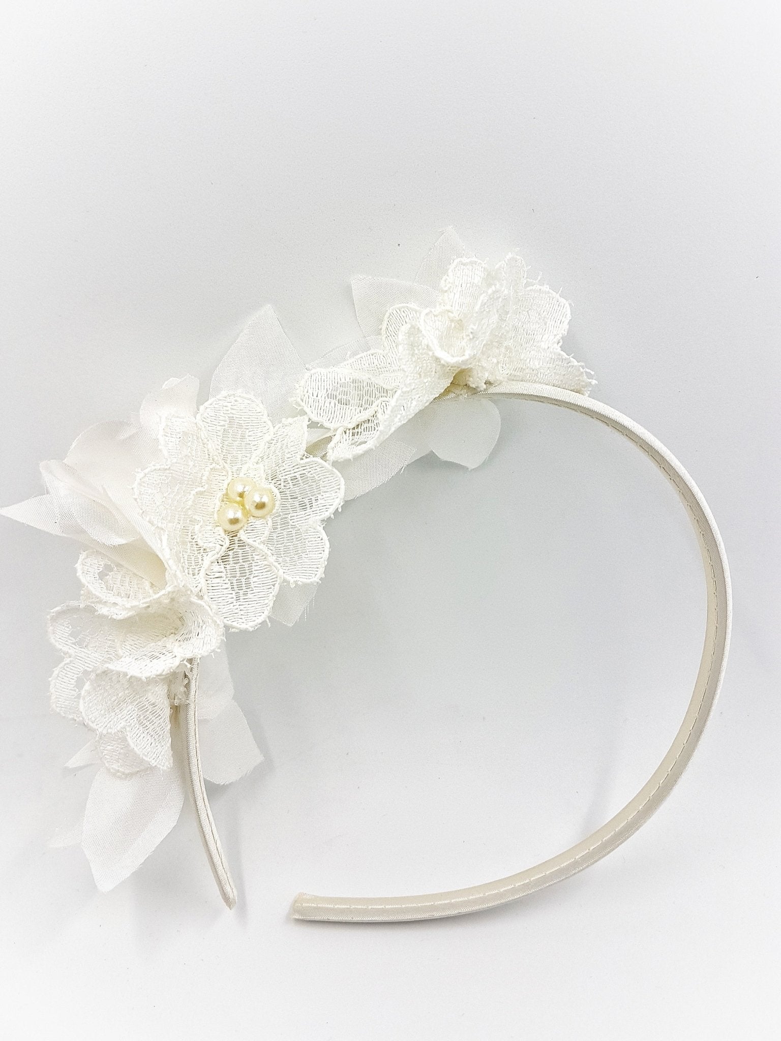 The Jasmin headpiece