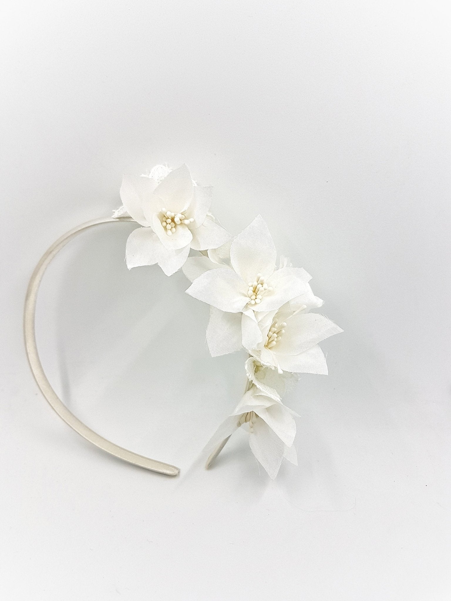 The Jasmin headpiece